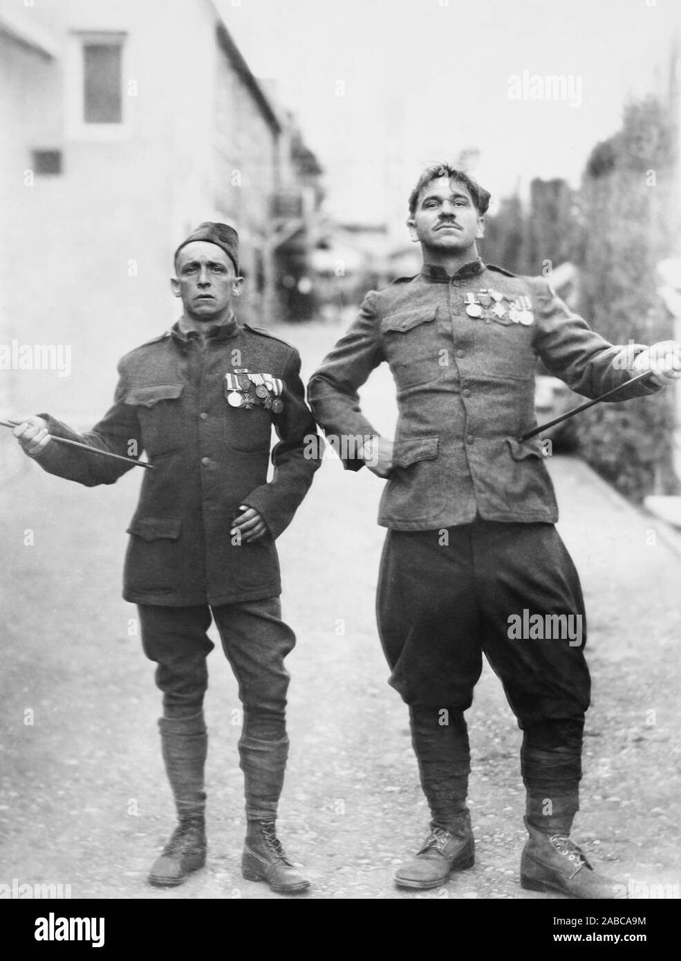 BEHIND THE FRONT, from left Raymond Hatton, Wallace Beery, 1926 Stock