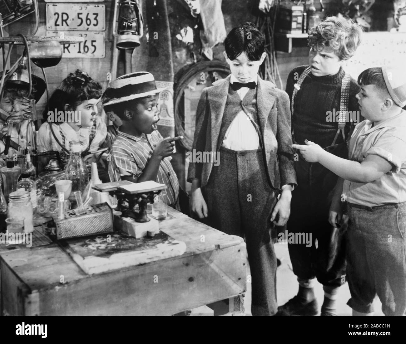 BUBBLING TROUBLES, from left Leonard Landy, Darla Hood, Billie