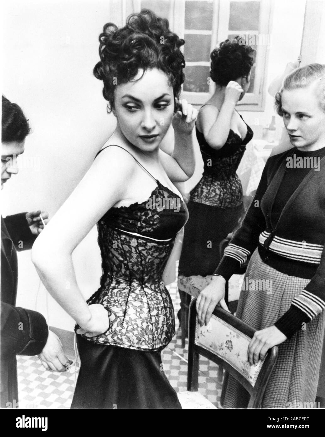 CROSSED SWORDS, (aka IL MAESTRO DI DON GIOVANNI), Gina Lollobrigida, in