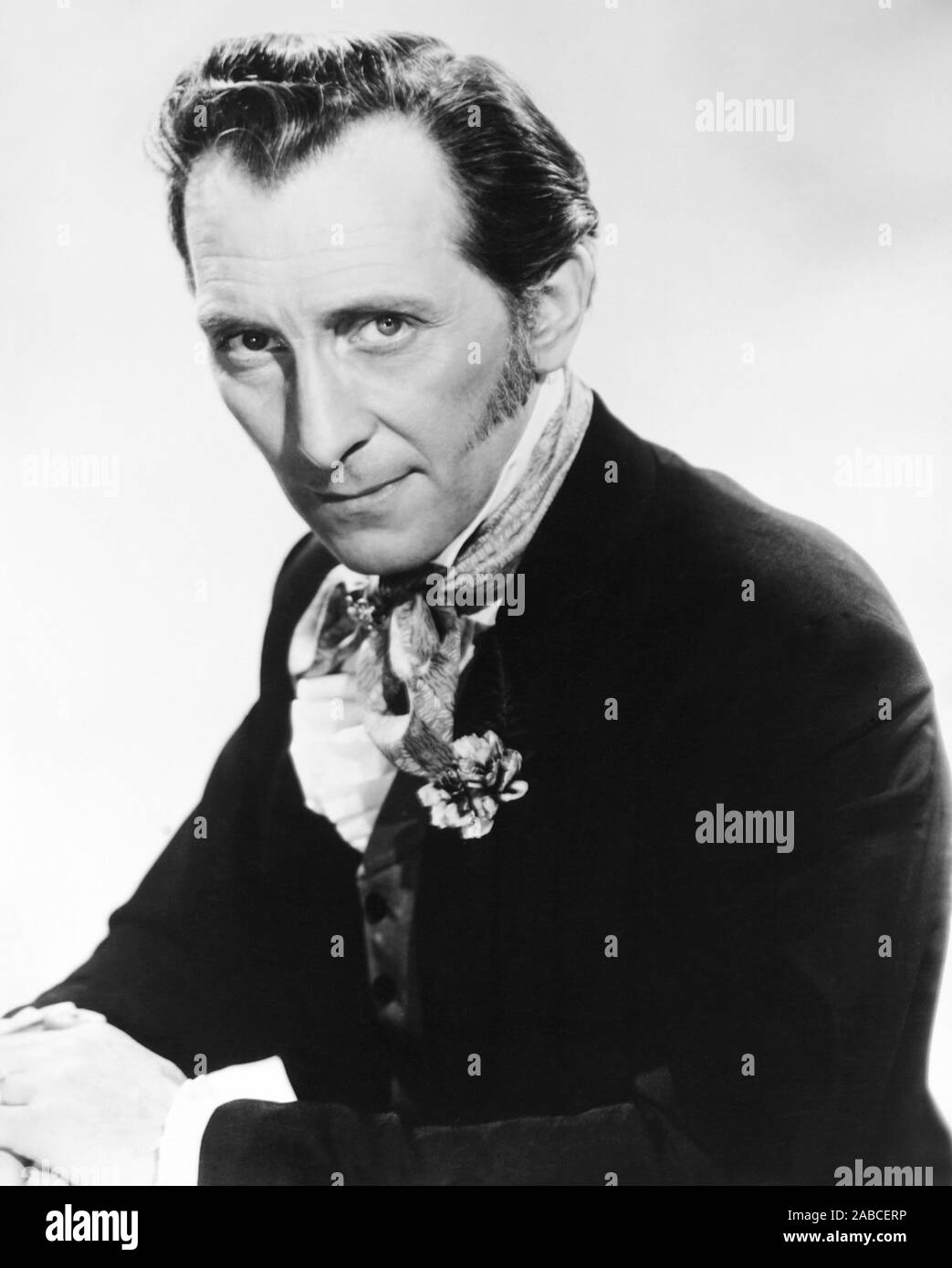 THE CURSE OF FRANKENSTEIN, Peter Cushing, 1957 Stock Photo - Alamy