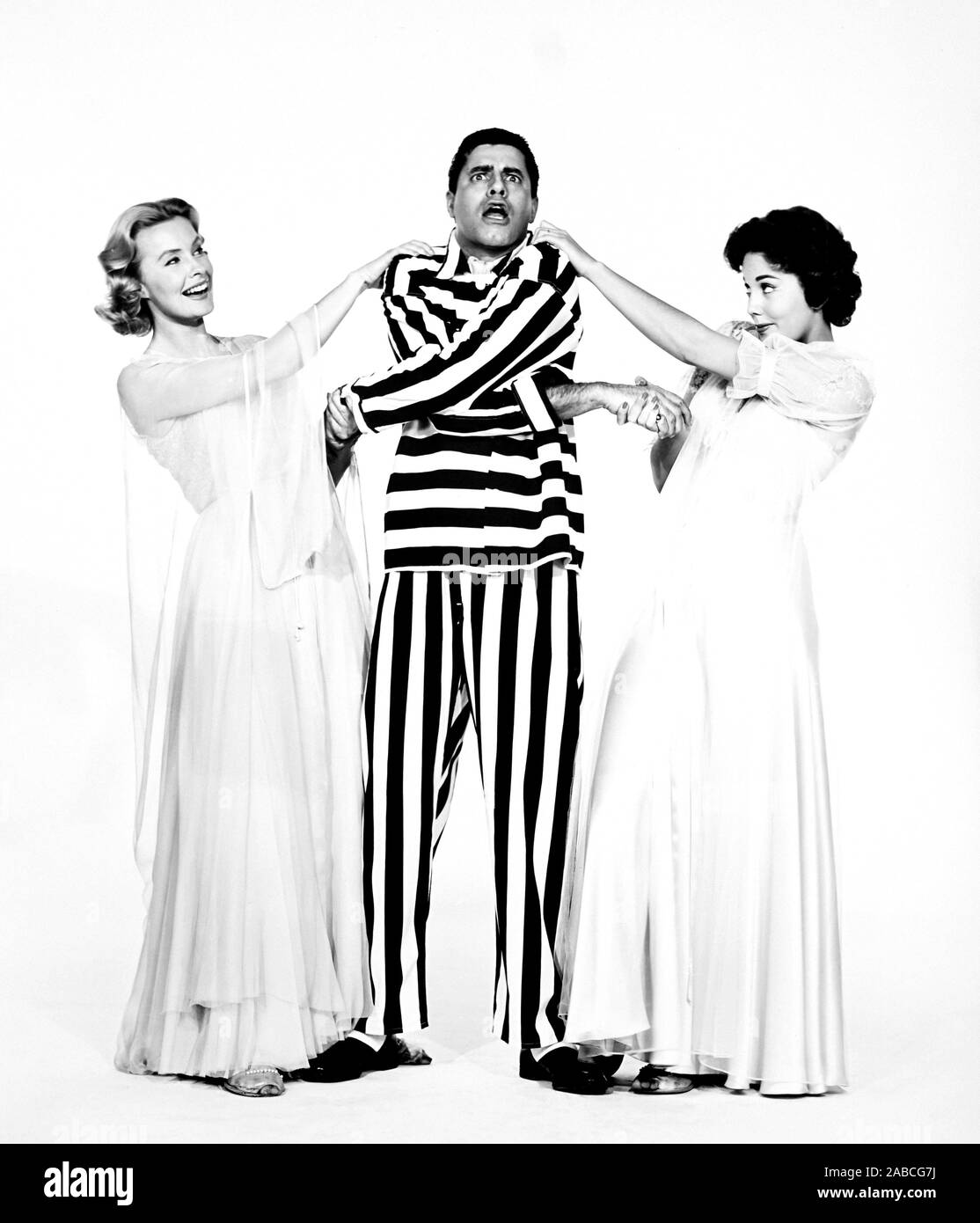 DON'T GIVE UP THE SHIP, from left, Dina Merrill, Jerry Lewis, Diana