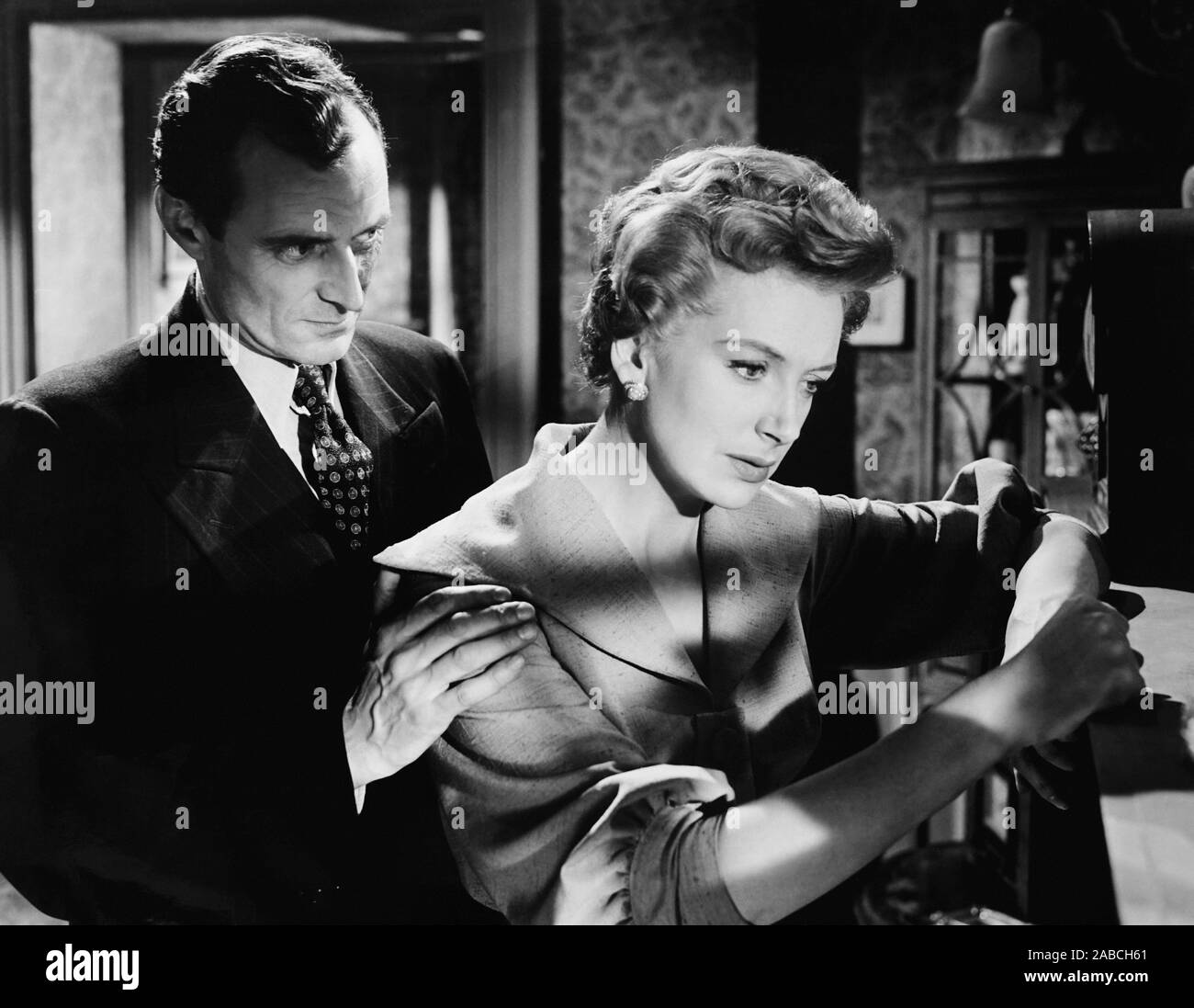 THE END OF THE AFFAIR, from left: Michael Goodliffe, Deborah Kerr, 1955 ...