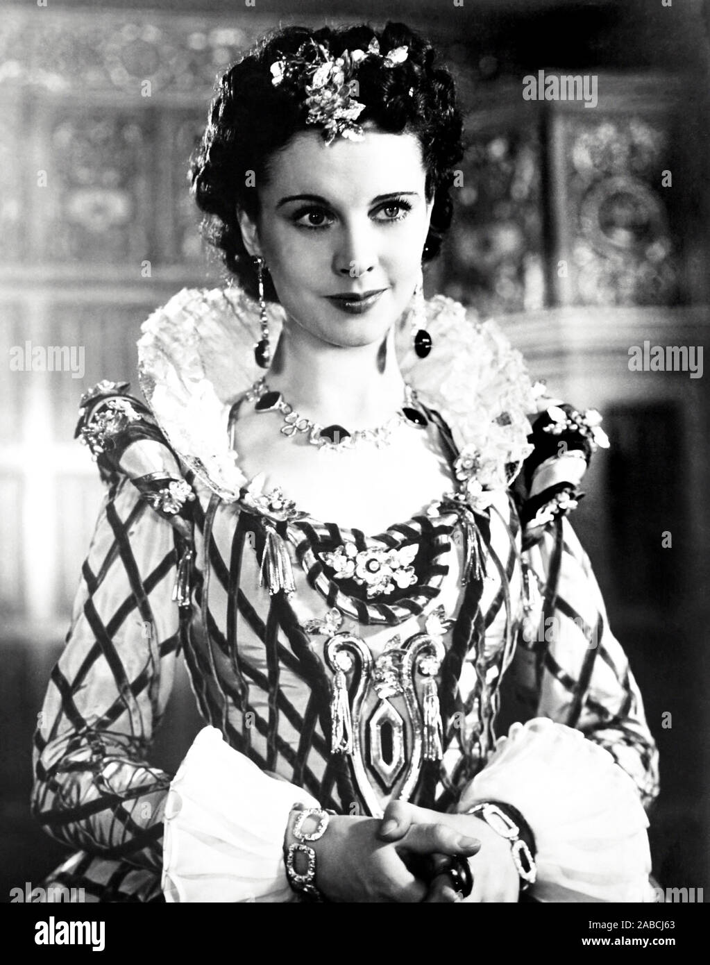 FIRE OVER ENGLAND VIVIEN LEIGH, LAURENCE OLIVIER Stock Photo - Alamy