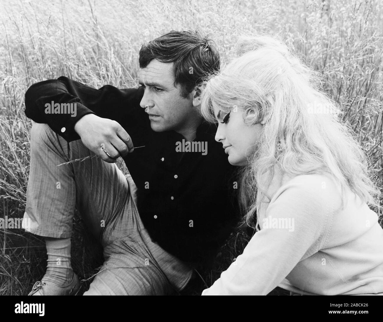 FRENCH DRESSING, from left James Booth, Marisa Mell, 1964 Stock Photo