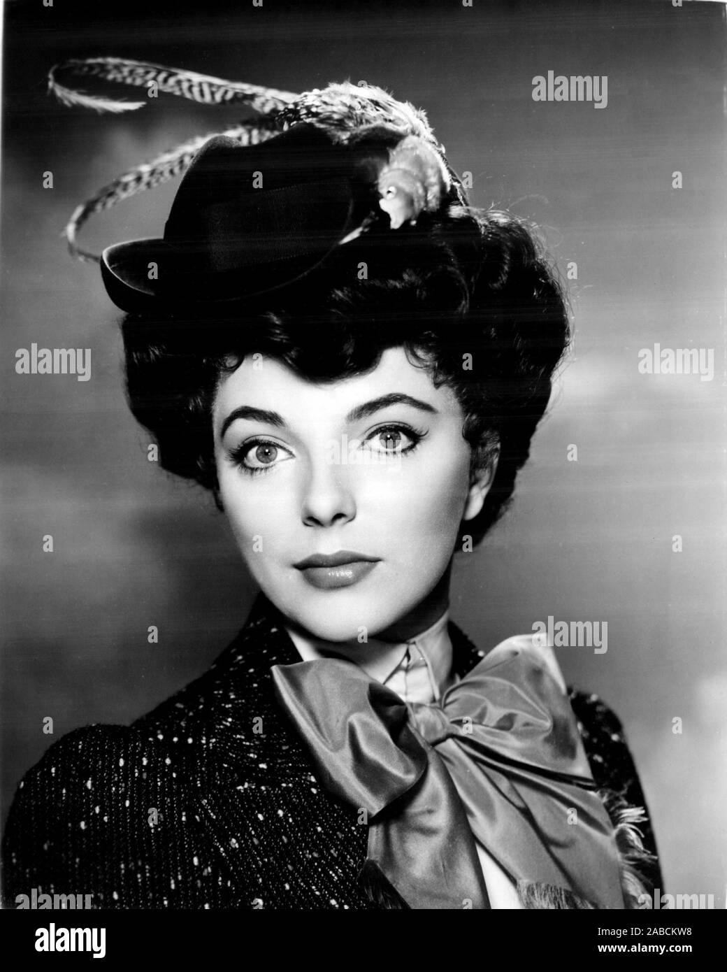 THE GIRL IN THE RED VELVET SWING, Joan Collins, 1955, ©20th Century Fox