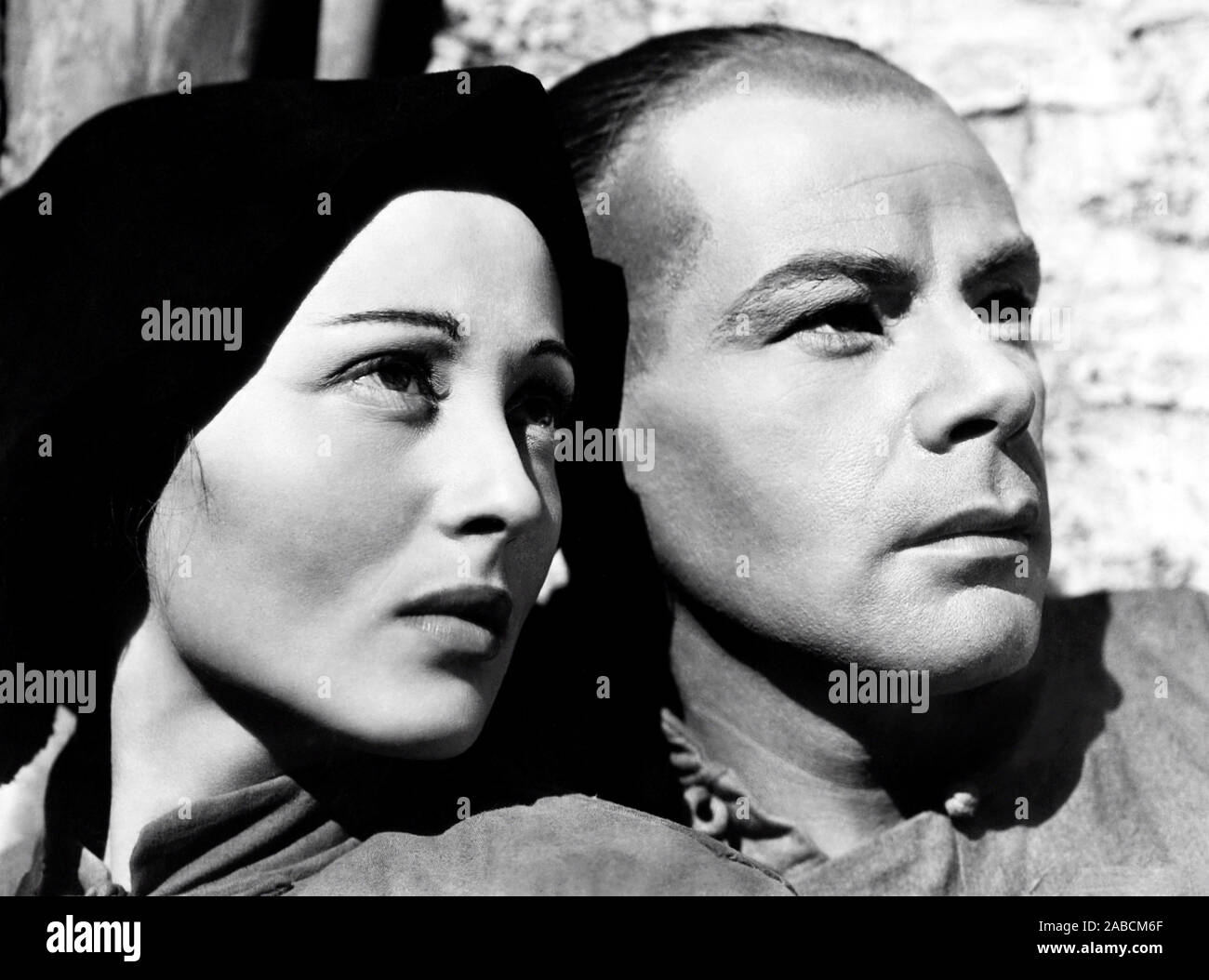 THE GOOD EARTH, from left, Luise Rainer, Paul Muni, 1937 Stock Photo ...