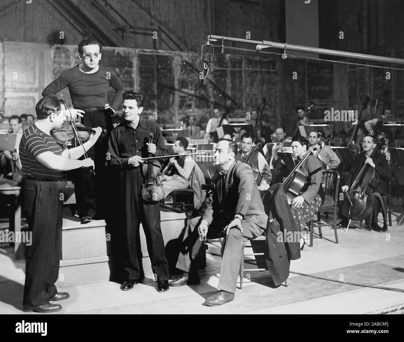 HUMORESQUE, from left: violinist Isaac Stern, composer Franz Waxman ...