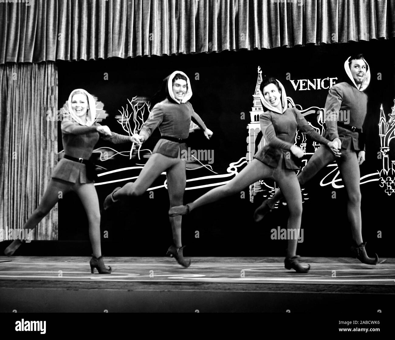 KISS ME KATE, from left, Kathryn Grayson, Tommy Rall, Ann Miller ...