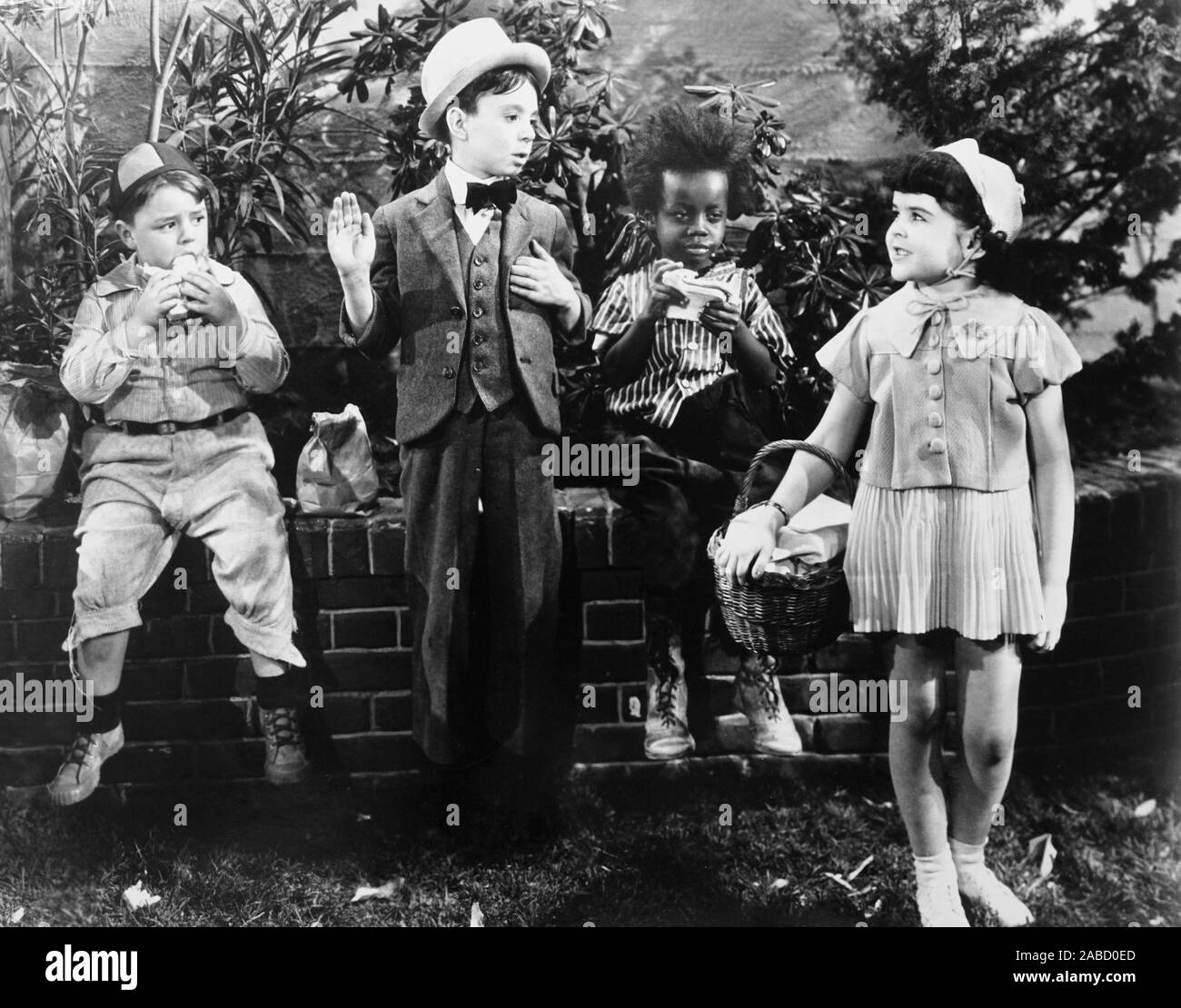 MAIL AND FEMALE, from left Spanky McFarland, Carl 'Alfalfa' Switzer