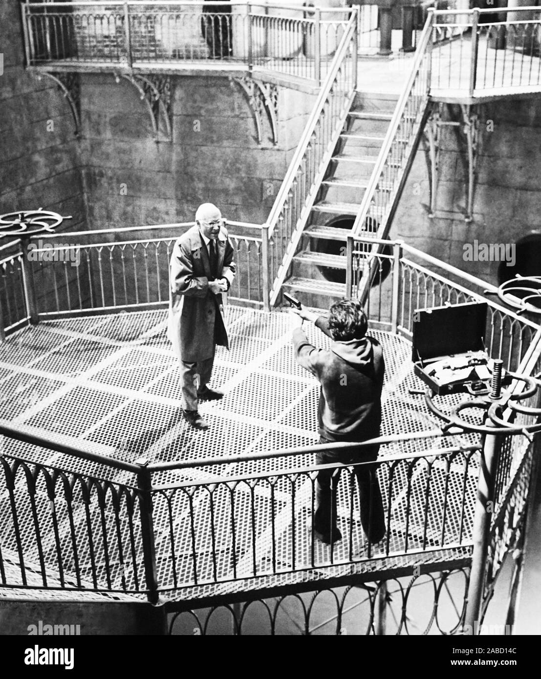 MARATHON MAN, from left, Laurence Olivier, Dustin Hoffman, 1976 Stock