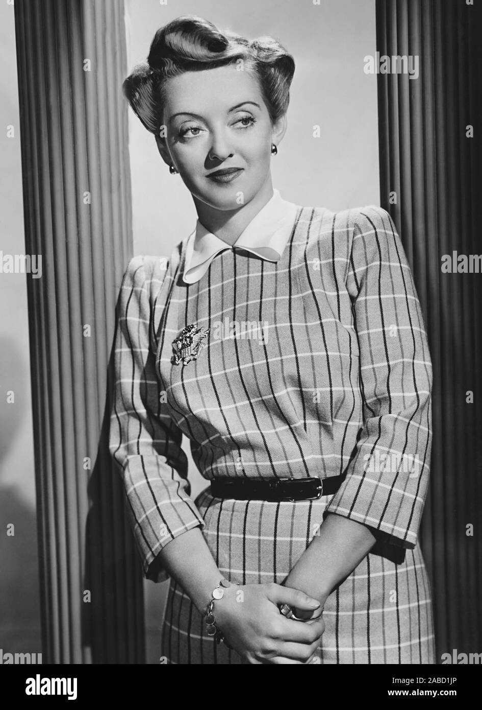 THE MAN WHO CAME TO DINNER, Bette Davis, 1942 Stock Photo - Alamy