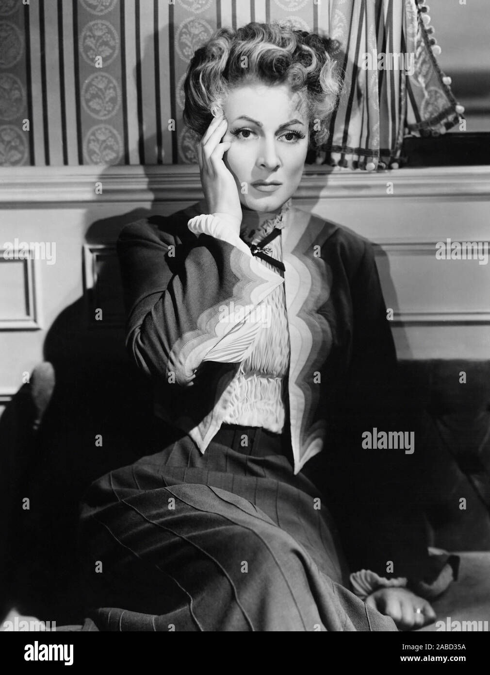 MRS. PARKINGTON, Greer Garson, 1944 Stock Photo - Alamy