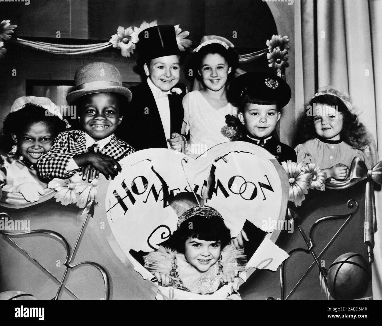 OUR GANG FOLLIES OF 1938, Darla Hood (front), Billie 'Buckwheat' Thomas (second from left), Eugene 'Porky' Lee (second from right), 1937 Stock Photo