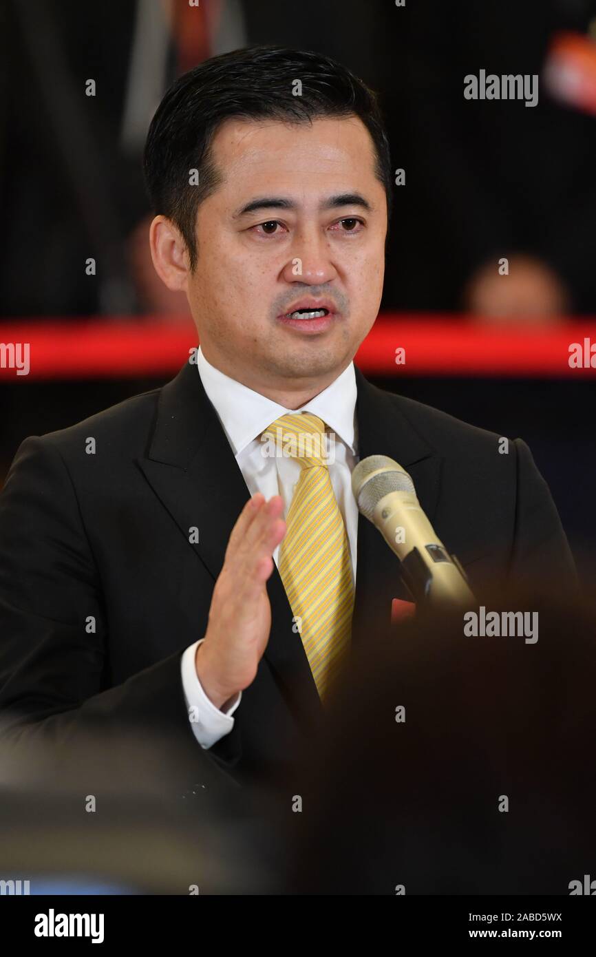 Xosh, siz allaqachon tugatdingiz. Xosh, siz allaqachon tugatdingiz.