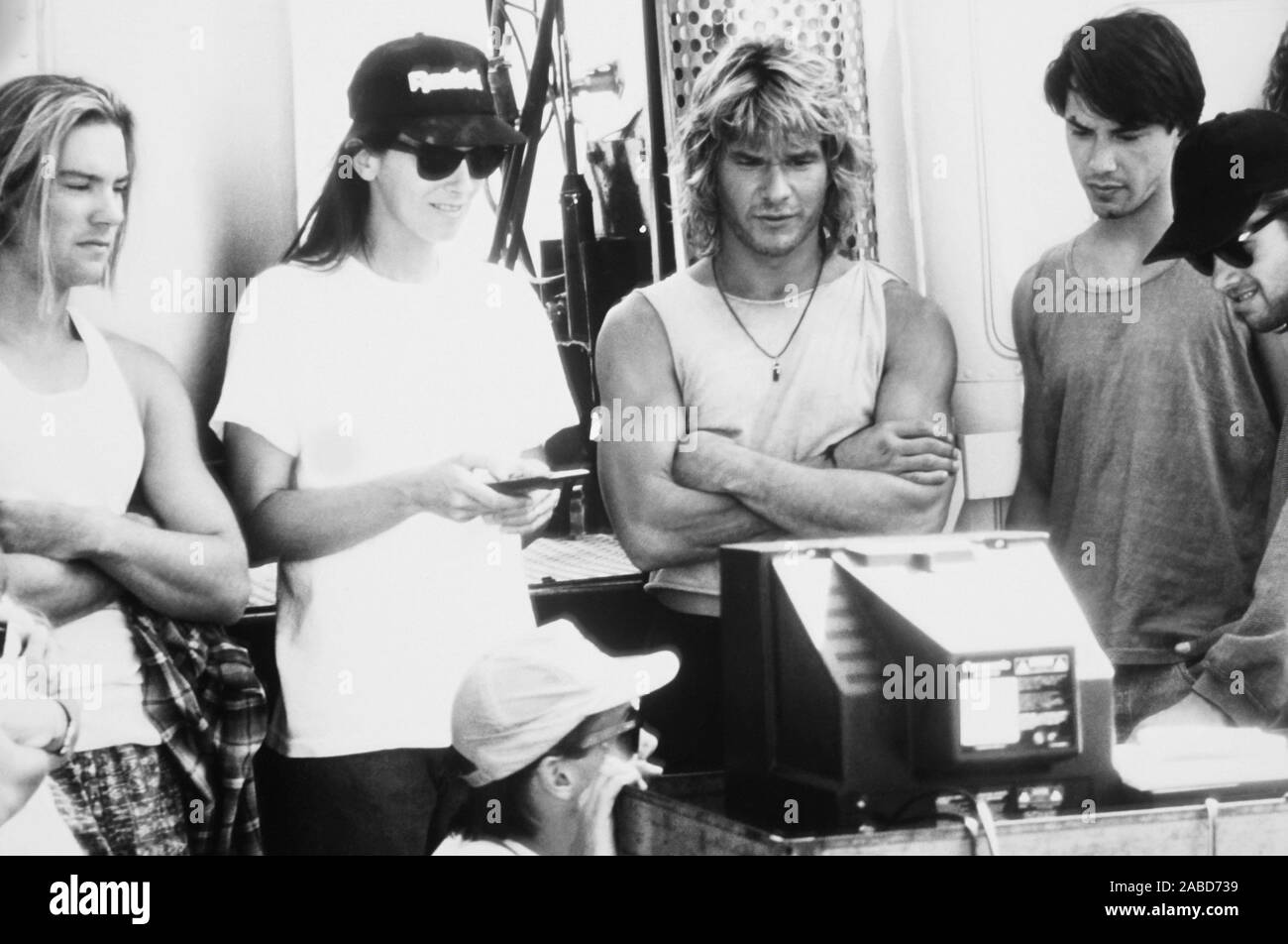 POINT BREAK, from left Bojesse Christopher, director Kathryn Bigelow