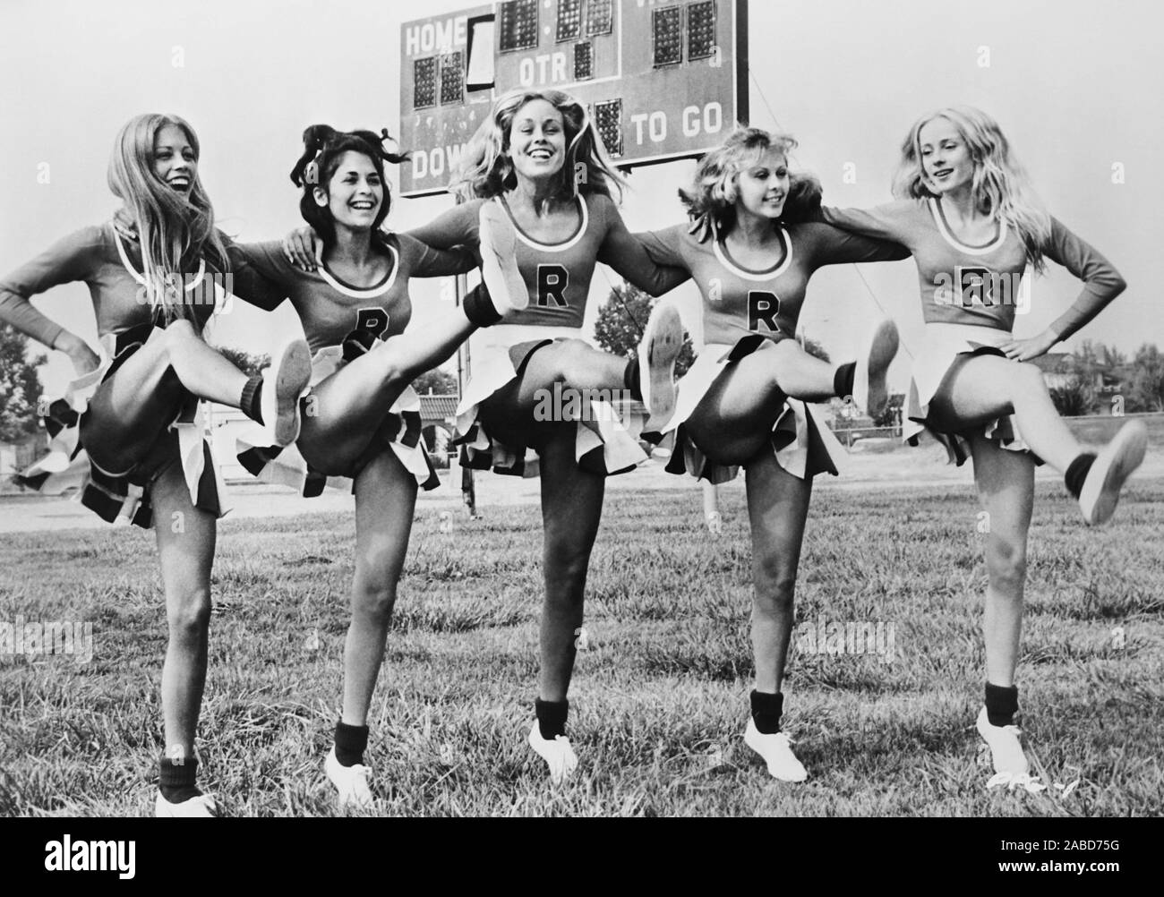 THE POM POM GIRLS, from left: Susan Player, Jennifer Ashley, Lisa Reeves, Diane  Lee Hart, Cheryl Smith, 1976 Stock Photo - Alamy