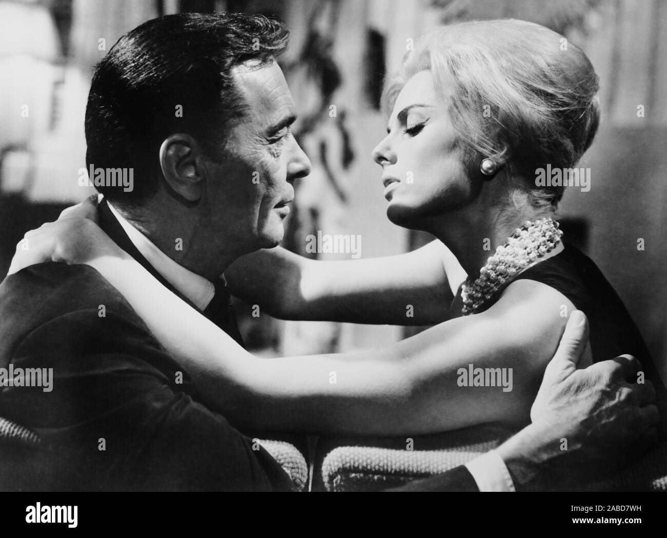 Movie Pyro PYRO...THE THING WITHOUT A FACE, from left: Barry Sullivan, Martha Hyer ...