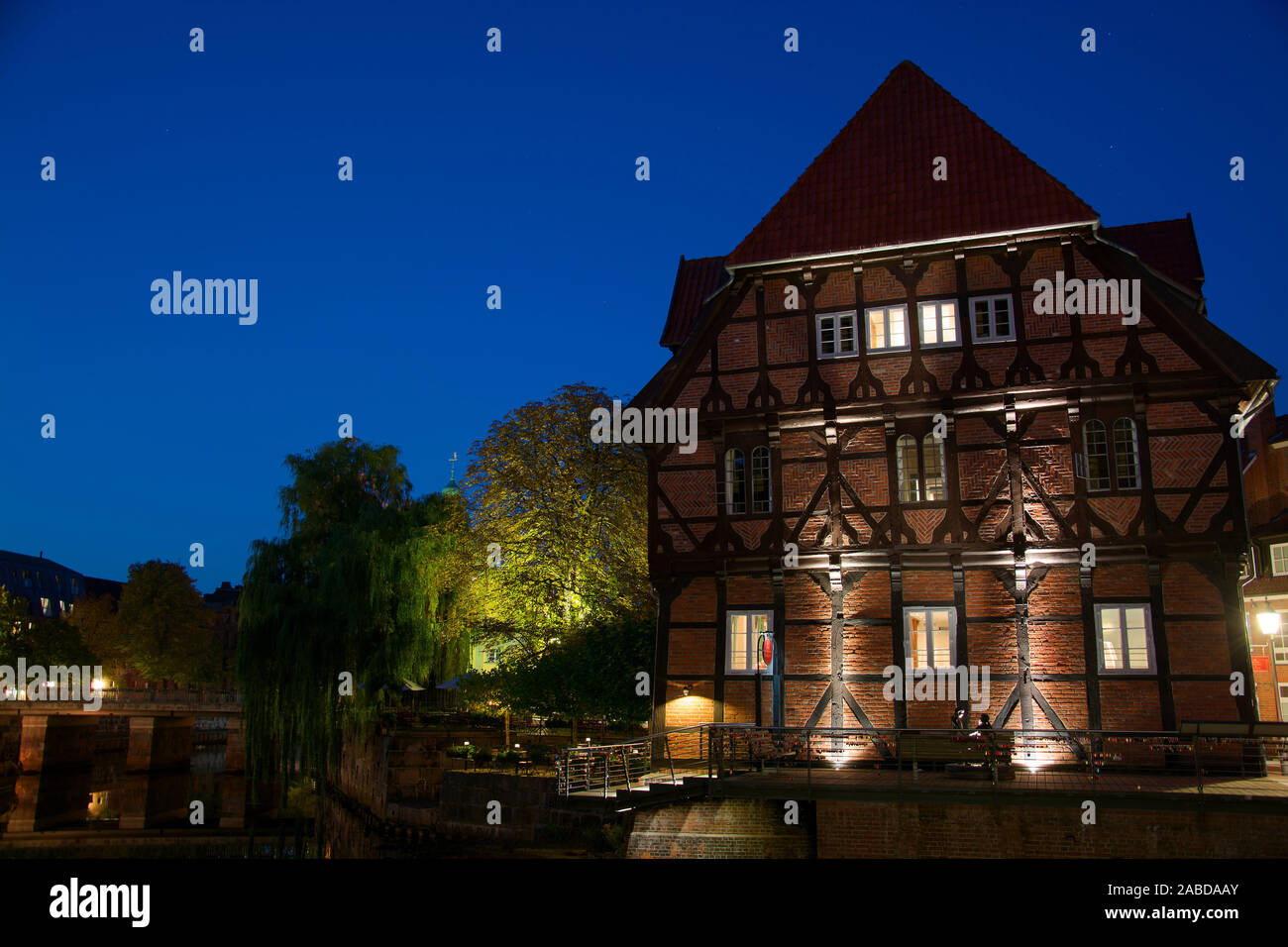 Die Stadt Lueneburg bei Nacht, Niedersachsen, Bundesrepublik Deutschland Stock Photo