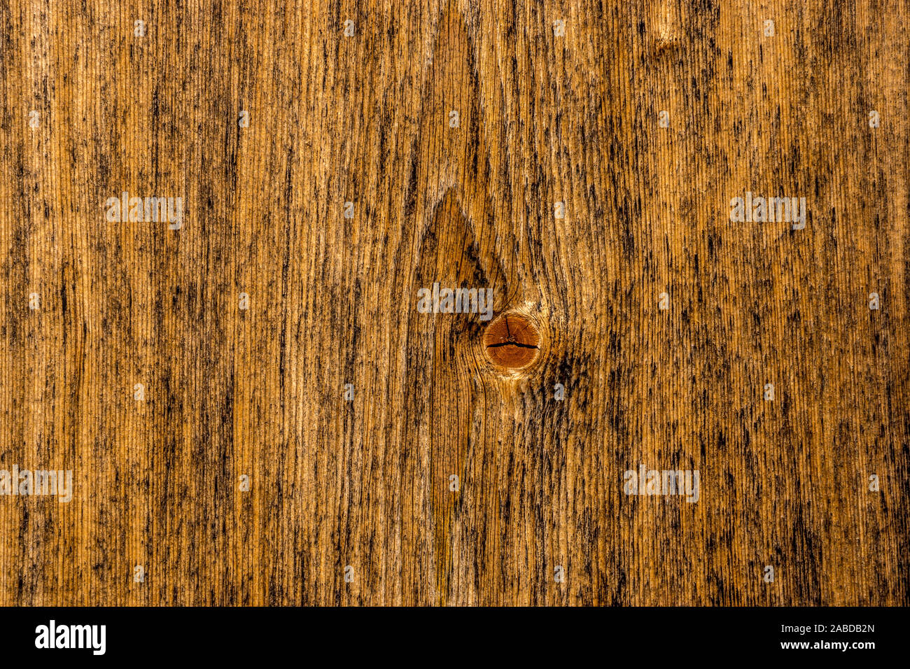 Nahaufnahme eines Holzbretts mit schöner Maserung Stock Photo