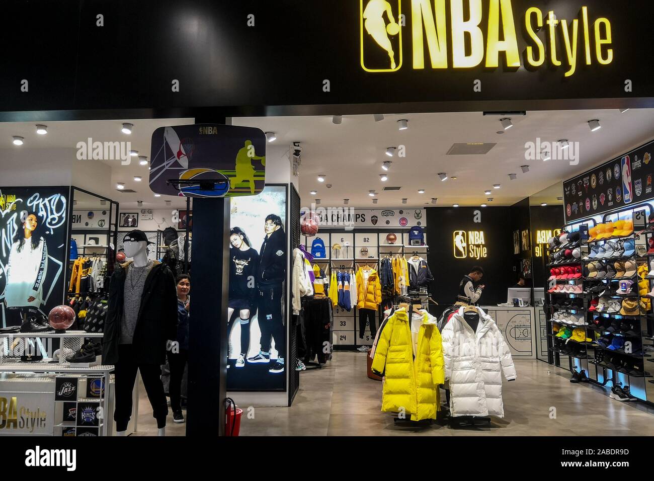 6,889 The Nba Store Stock Photos, High-Res Pictures, and Images