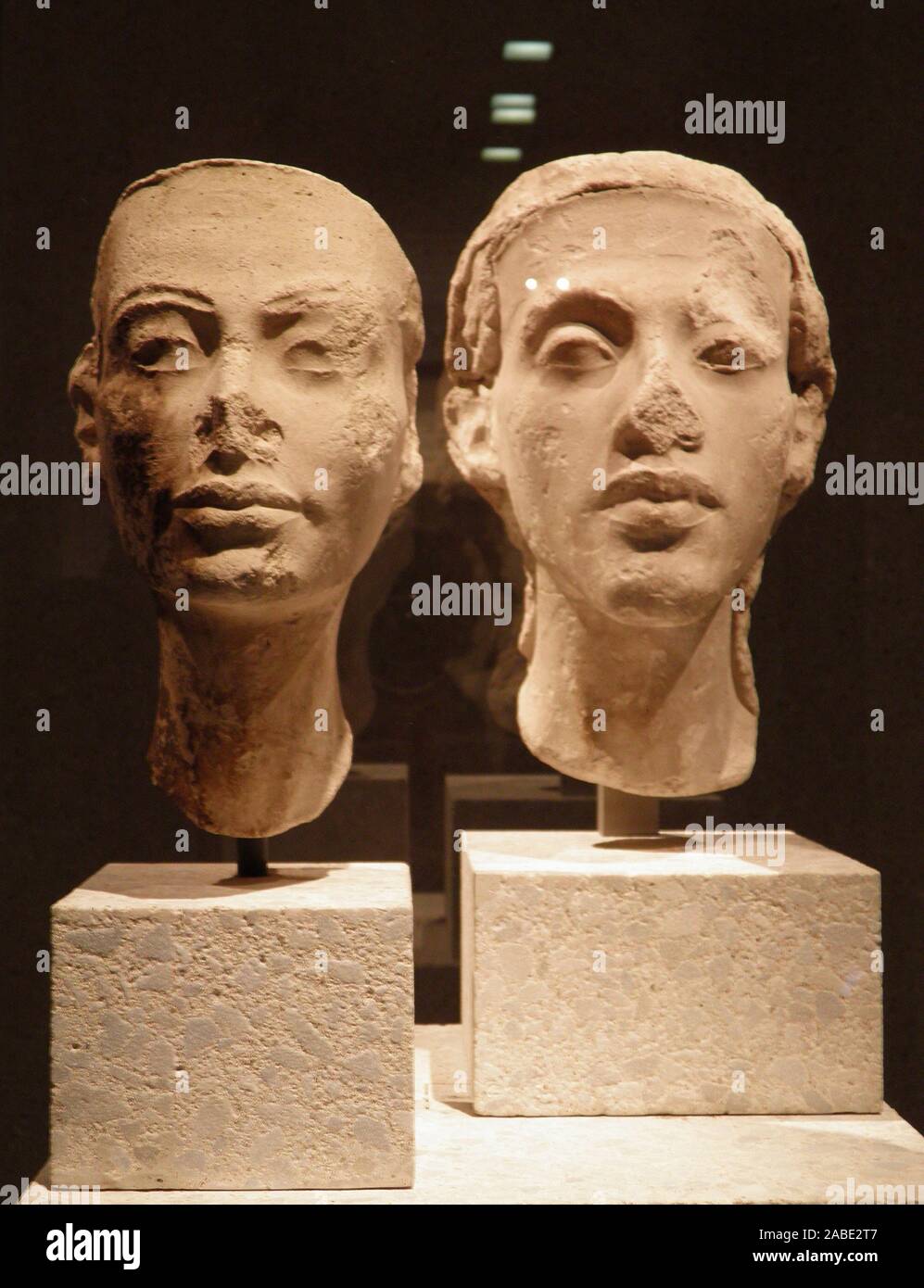 6524. Busts of the royal couple from Amarna, Egypy, Akhenaton and Nefertiti, c. 1340 BC. Stock Photo