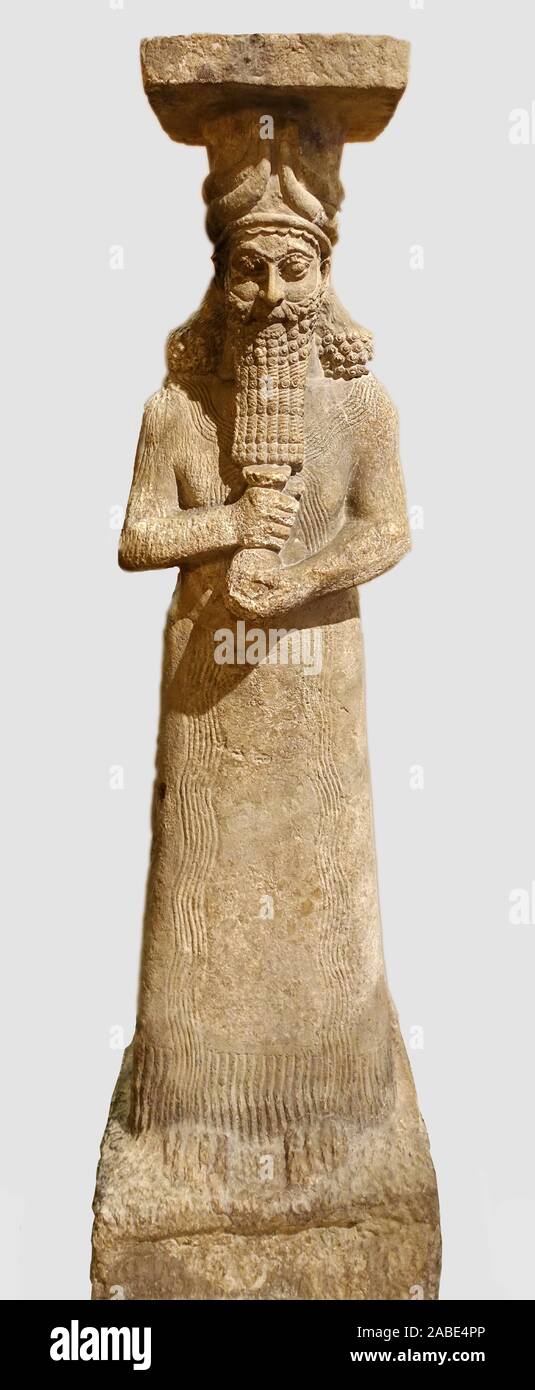 6514. Statue of Nabu, Mesopotamian king of wisdom and