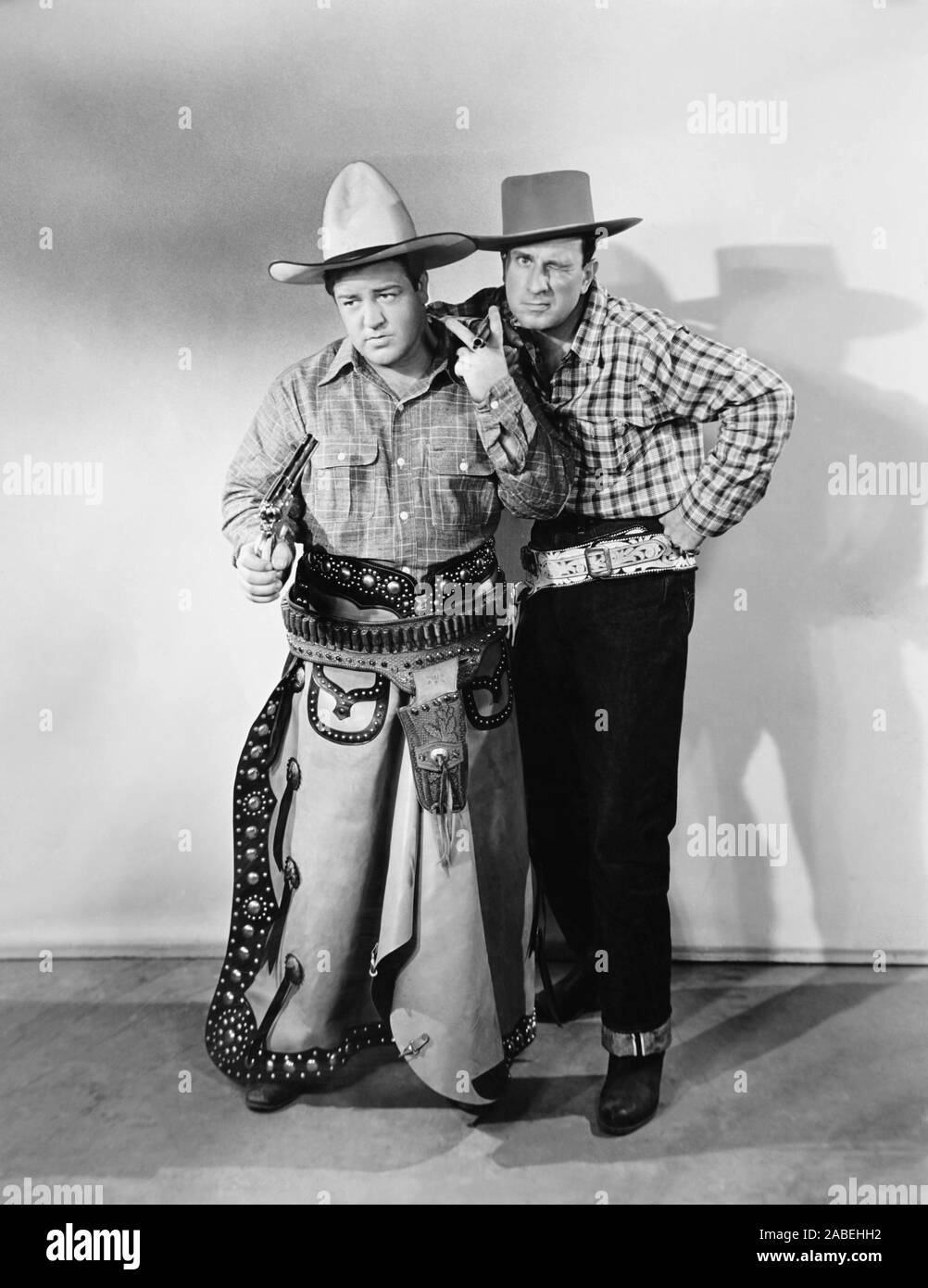 RIDE 'EM COWBOY, from left Lou Costello, Bud Abbott, 1942 Stock Photo