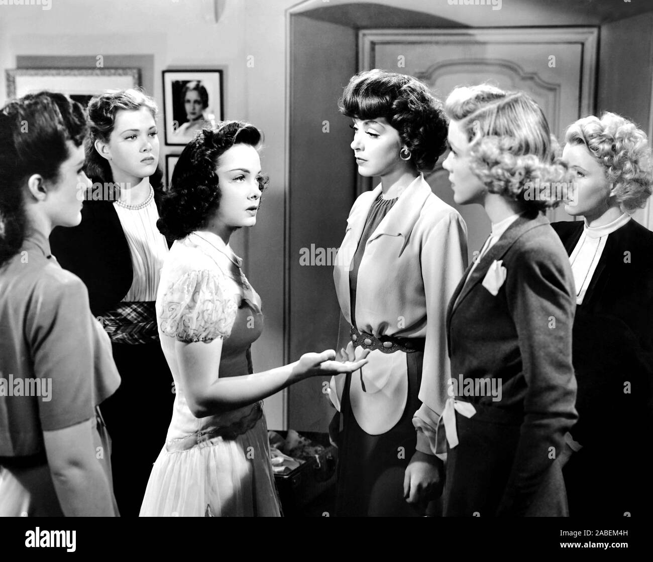 SEVEN SWEETHEARTS, from left, Peggy Moran, Frances Rafferty, Kathryn Grayson, Marsha Hunt, Frances Raeburn, Cecilia Parker, 1942 Stock Photo