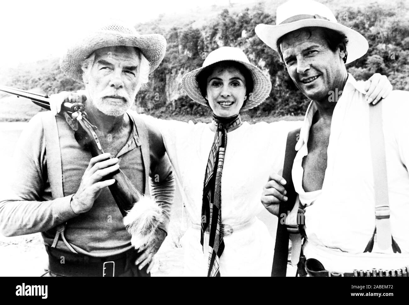 SHOUT AT THE DEVIL, from left, Lee Marvin, Barbara Parkins, Roger Moore