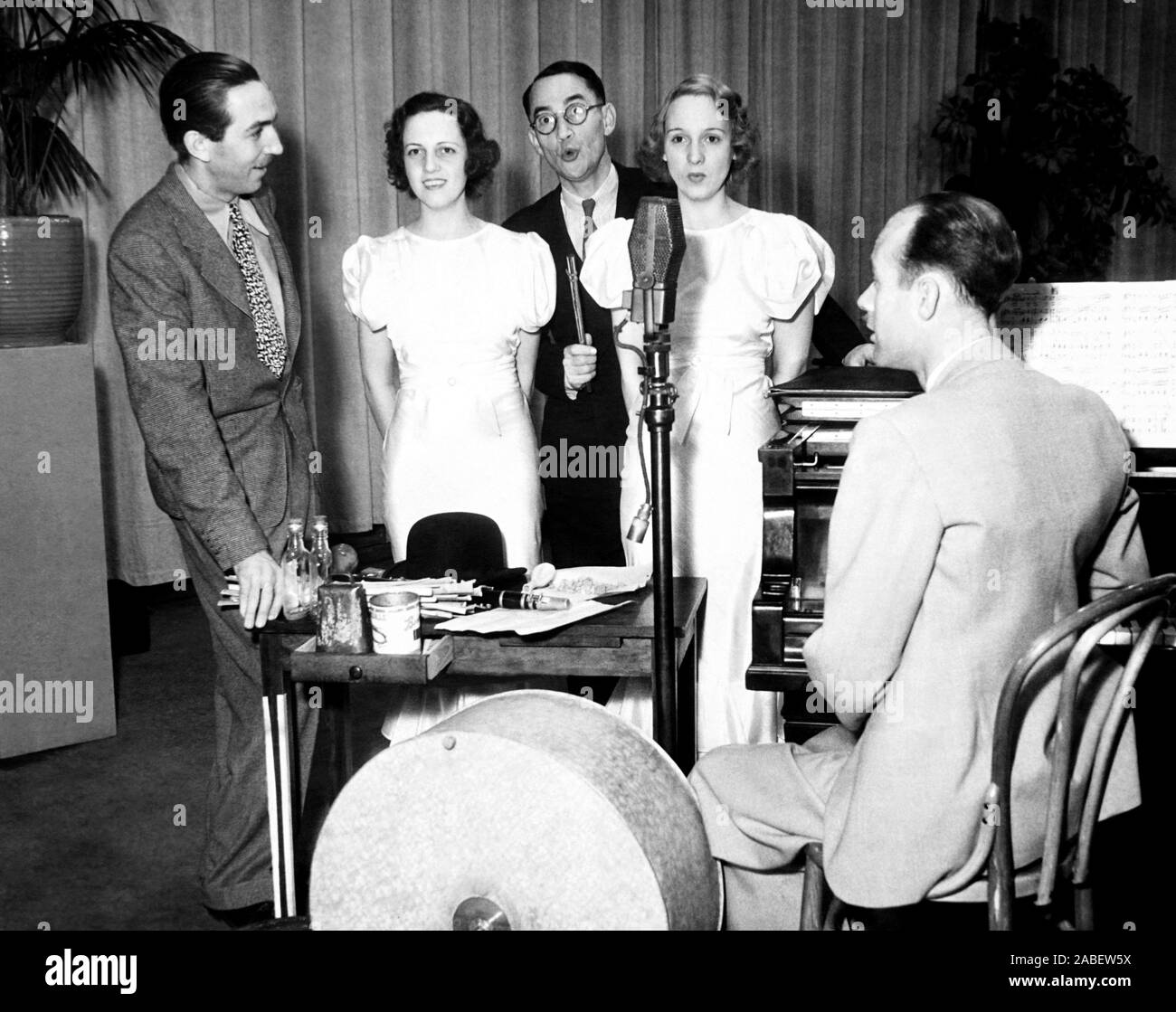 THREE LITTLE PIGS, Walt Disney (left) and composer Frank Churchill with