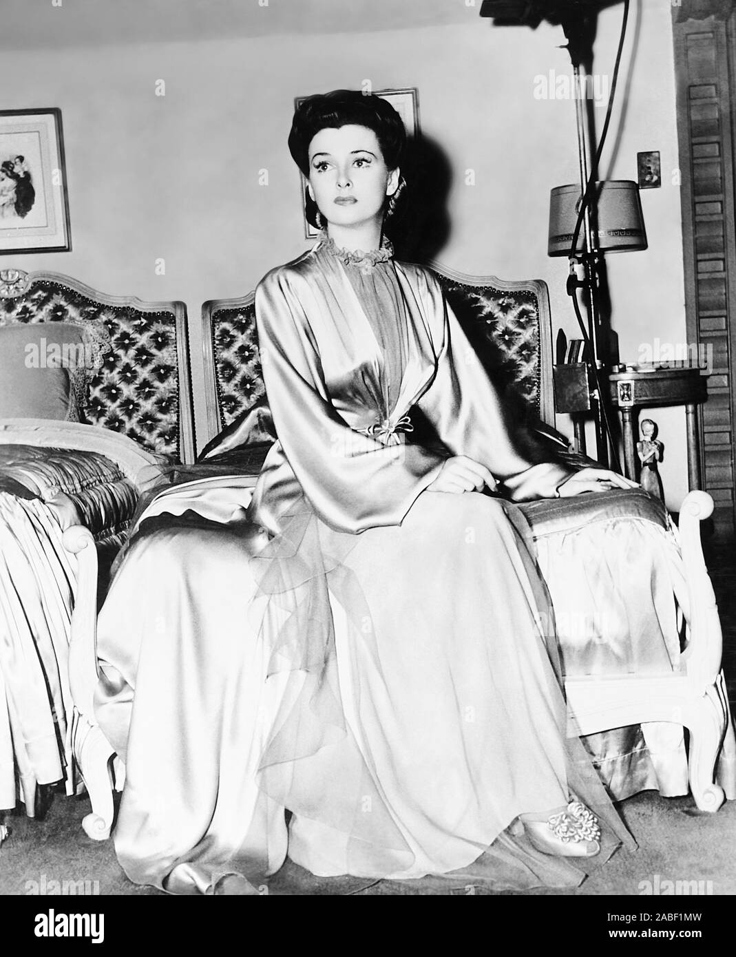 THE WIFE TAKES A FLYER, Joan on set, 1942 Stock