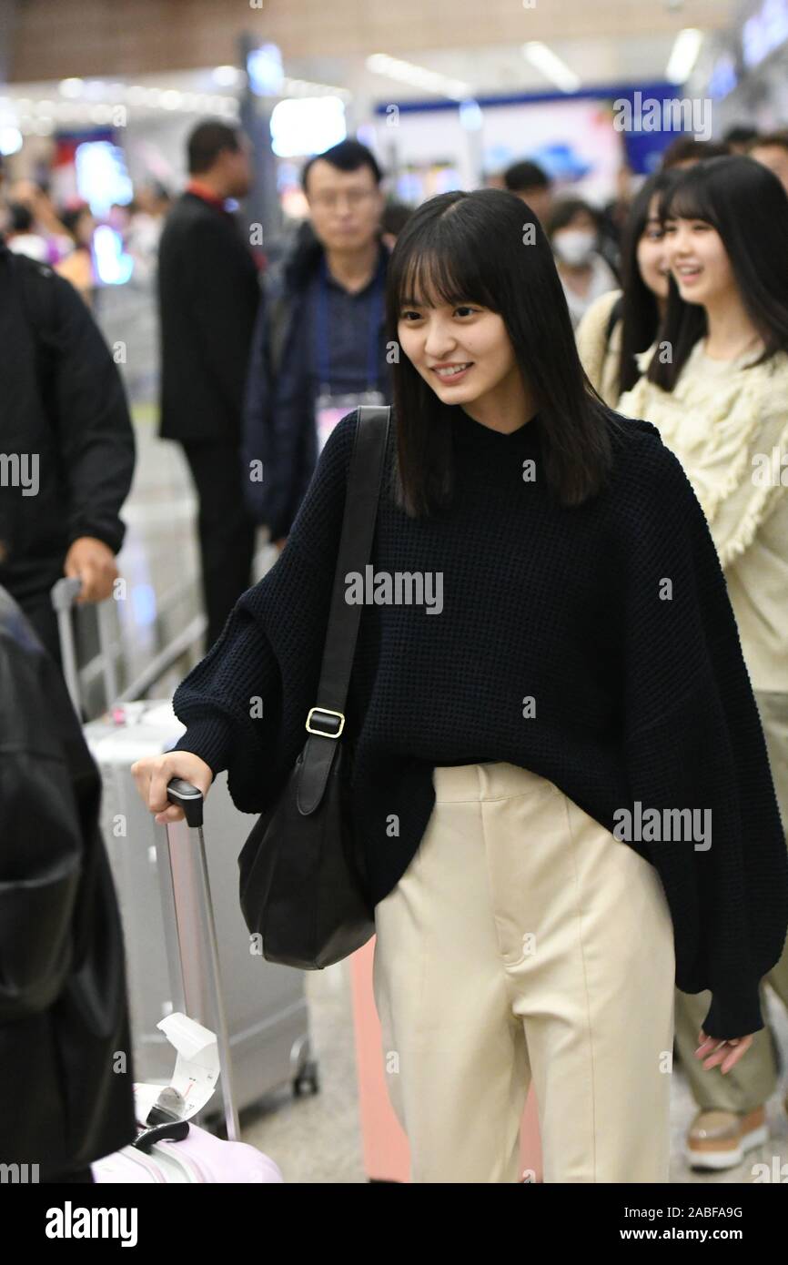 K-POP・アジア ju Japanese female idol group Nogizaka 46 arrives at Shanghai