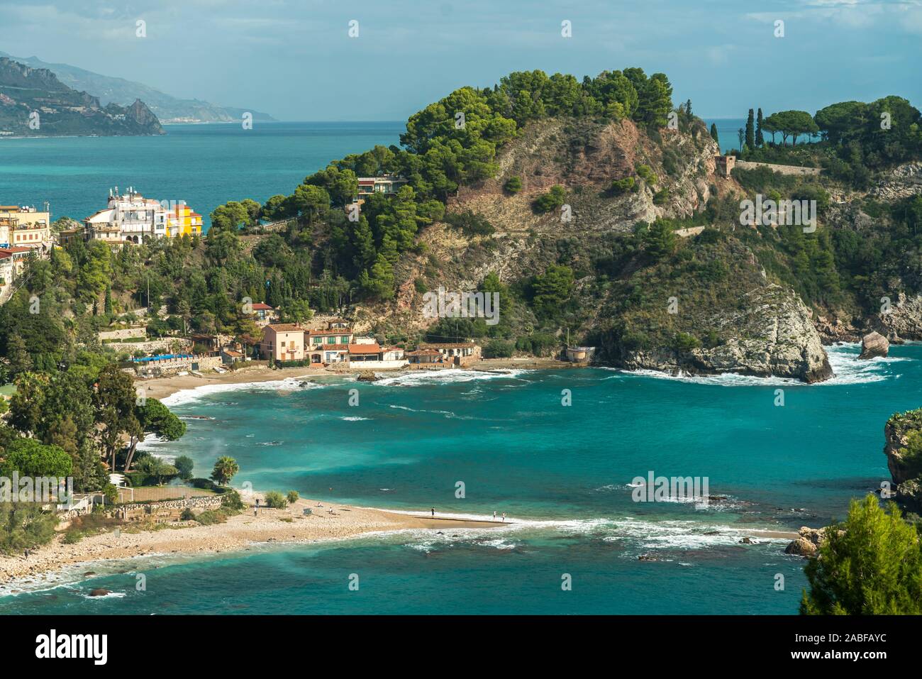 Strand von Mazzaro, Taormina, Sizilien, Italien, Europa  |  Mazzaro beach, Taormina, Sicily, Italy, Europe Stock Photo