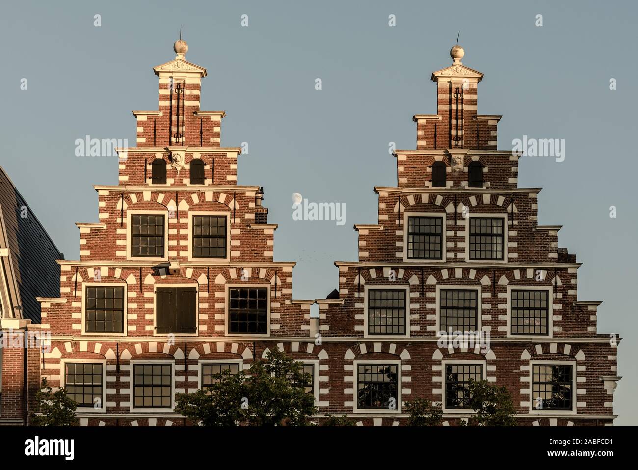 Dutch building facades hi-res stock photography and images - Alamy