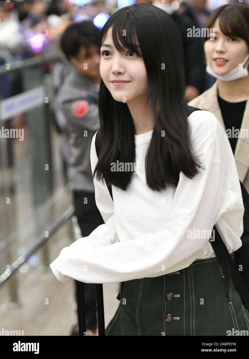 K-POP・アジア ju Japanese female idol group Nogizaka 46 arrives at Shanghai