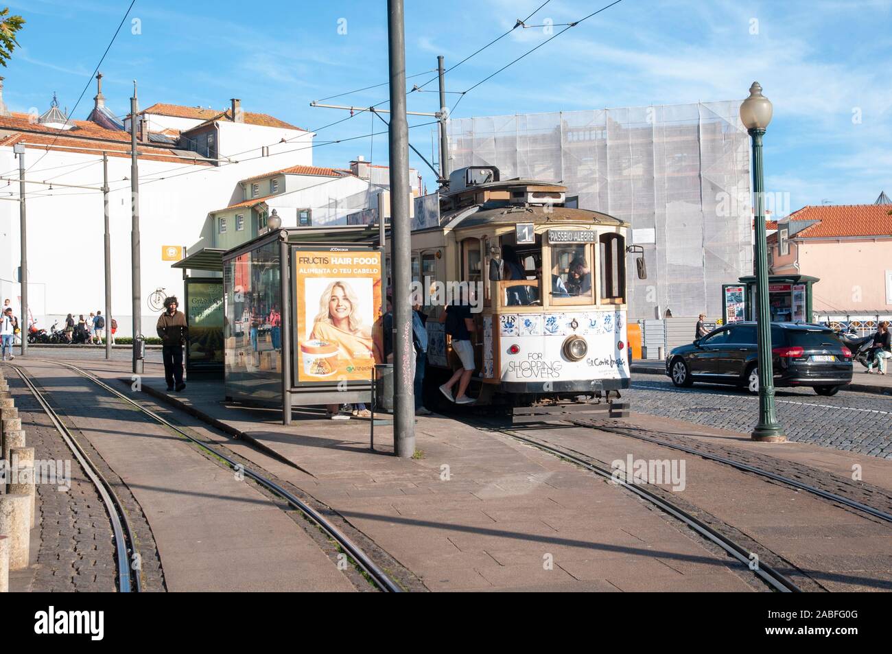Historic tram line 1 Passeio Alegre / Infante on Rua Nova da Alfandega, Porto, Portugal Stock Photo
