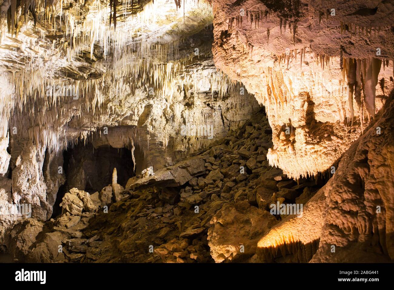 Stalagmites and stalactites in Ruakuri Cave, Waitomo, New Zealand Stock Photo
