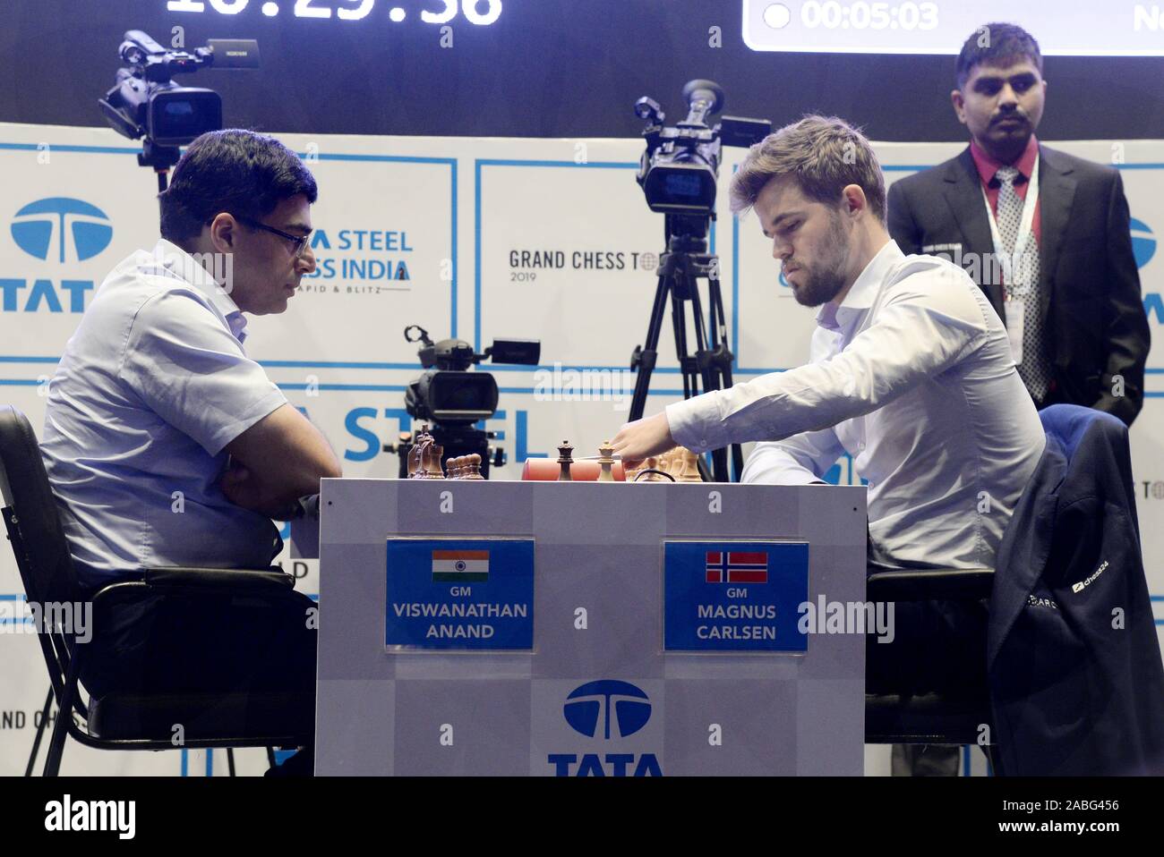 Magnus carlsen anand hi-res stock photography and images - Alamy