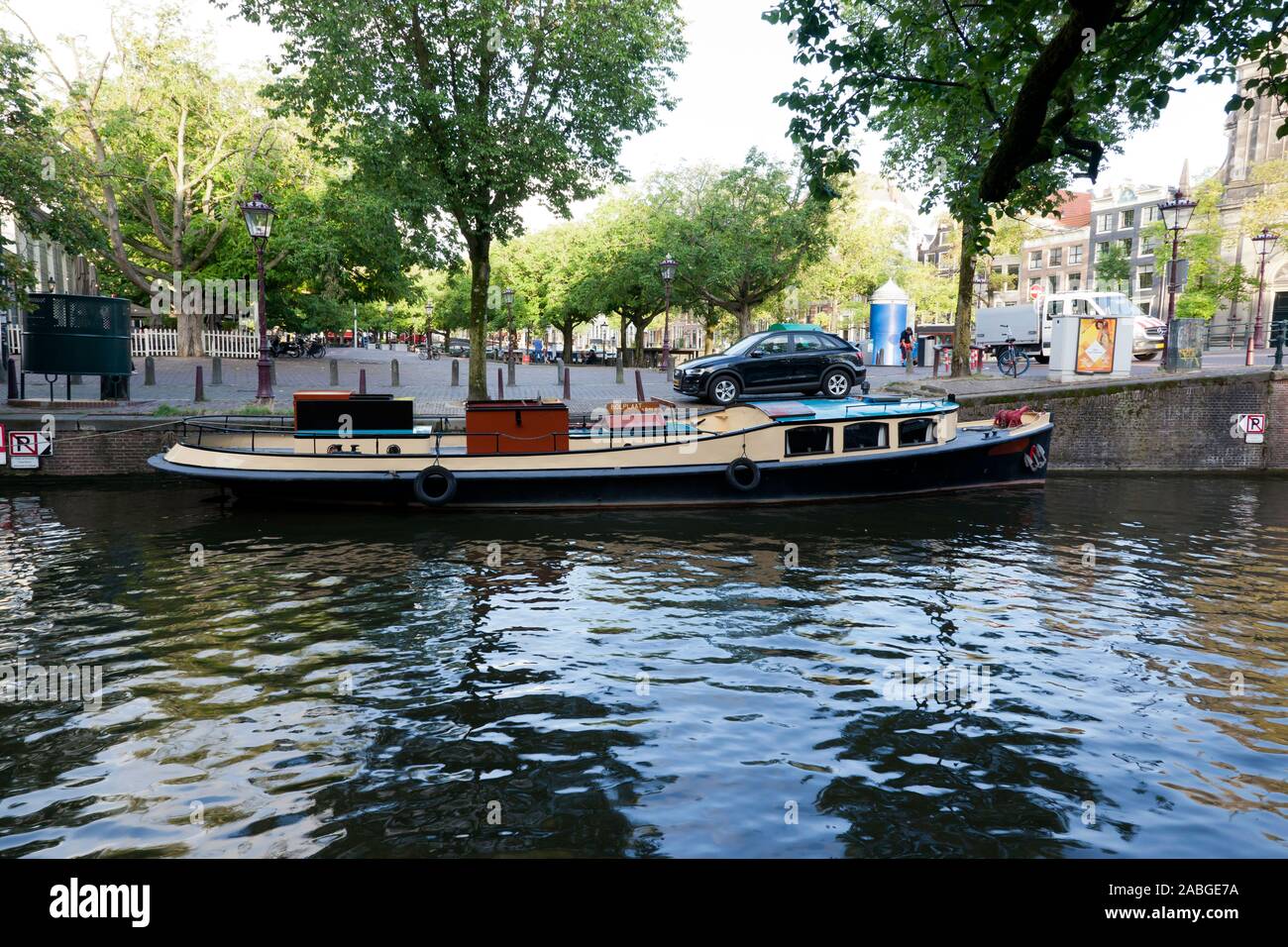 View of the Bolplaat, a 4.5ton historic vessel moored on the Reguliersgracht, near to Amstelveld, Amsterdam Stock Photo