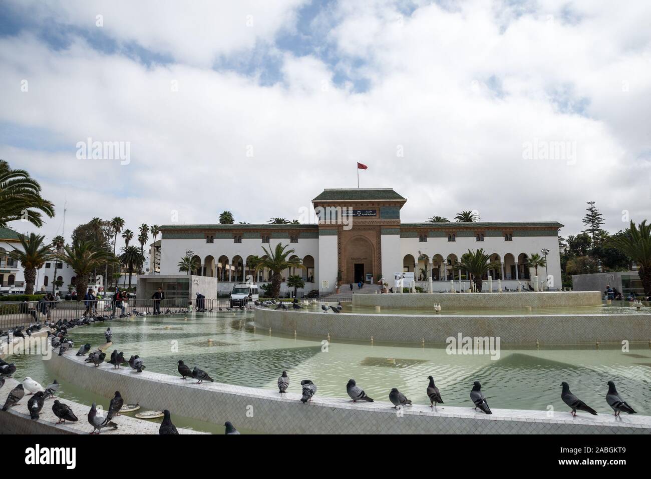 fountain-in-casablanca-morocco-stock-photo-alamy