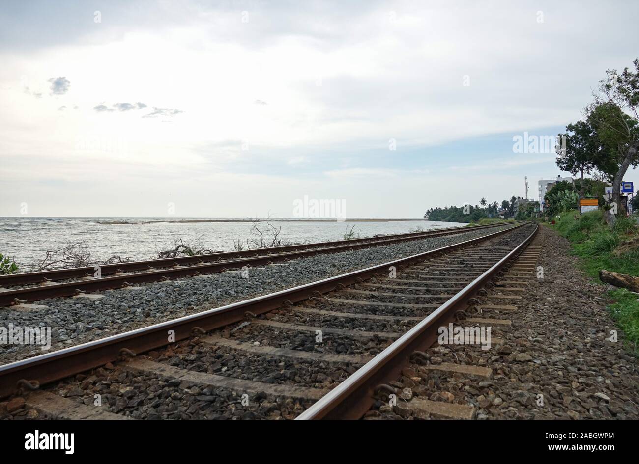 Coastal railway tracks along the ocean. The coast of Sri Lanka Stock Photo Alamy