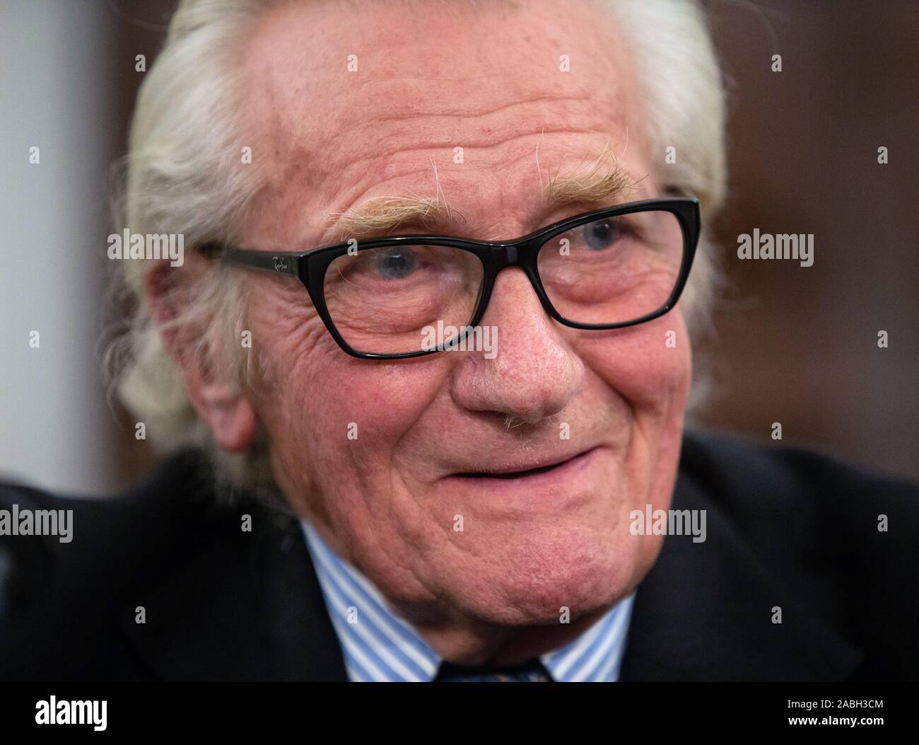Baron Heseltine addresses group of Liberal Democrat supporters. He is a pro European and Conservative party member. Stock Photo