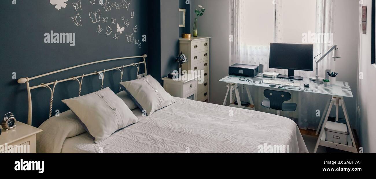 Modern classic office interior hi-res stock photography and images - Alamy