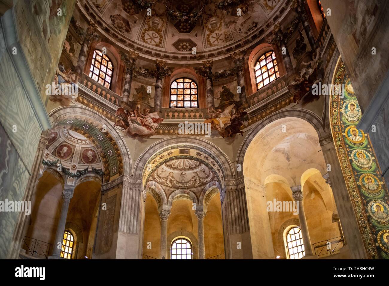 Ravenna Italy Sept 11 2019 Interior Of Basilica Of San