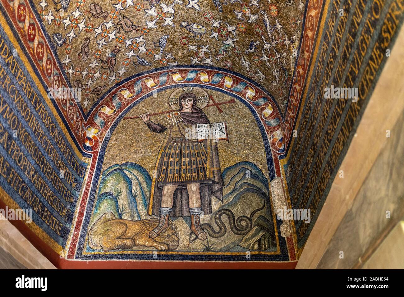 Ravenna, Italy - Sept 11, 2019: Mosaics of the Chapel of Sant Andrea or  Archiepiscopal Chapel in Ravenna, Italy. The only existing archiepiscopal  ch Stock Photo - Alamy