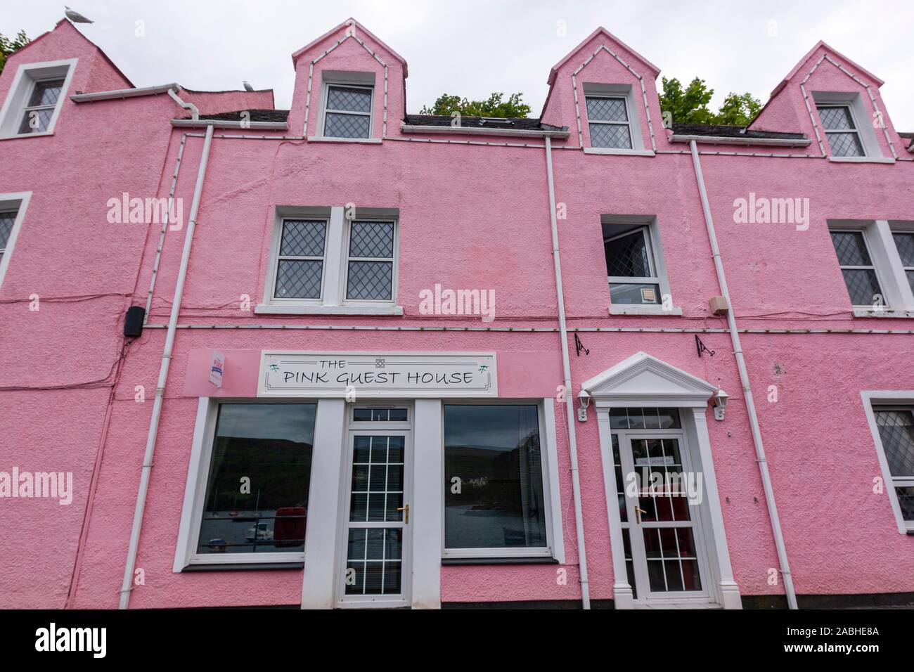 The Pink Guest House, Quay St. Portree, Skye island, Scotland, UK Stock