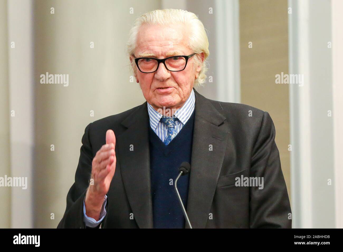 Expelled Conservative grandee, Lord Michael Heseltine speaks to the media during a Liberal Democrats press conference. Former Deputy Prime Minister endorses Liberal Democrat candidates - Sam Gyimah who is standing in Kensington and Chuka Umunna who is standing for Cities of London & Westminster. Both Liberal Democrat candidates are standing against the Conservatives on anti-brexit manifestos. Stock Photo