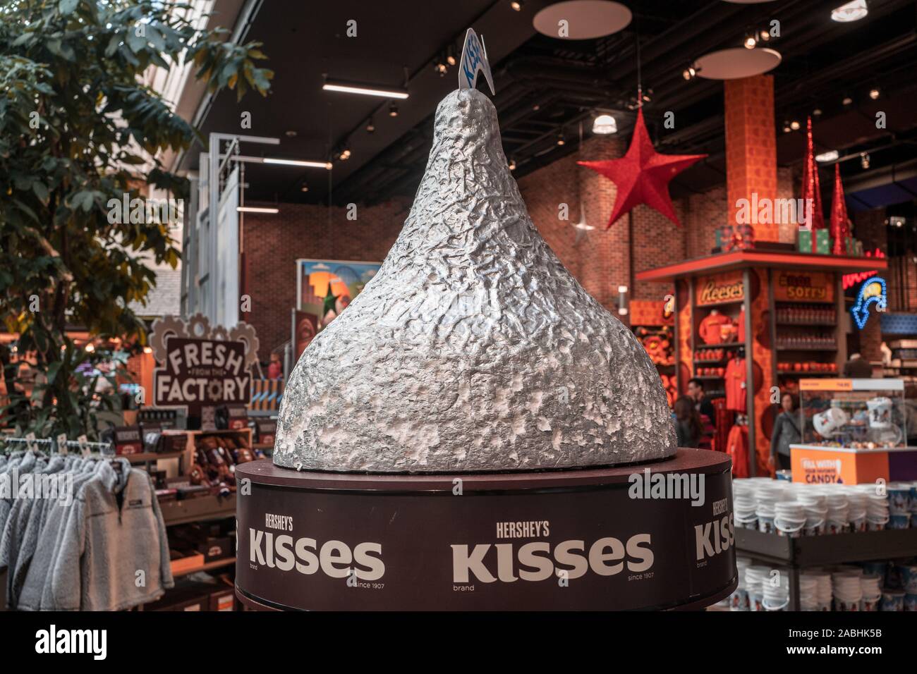 Hersheys display hi-res stock photography and images - Alamy