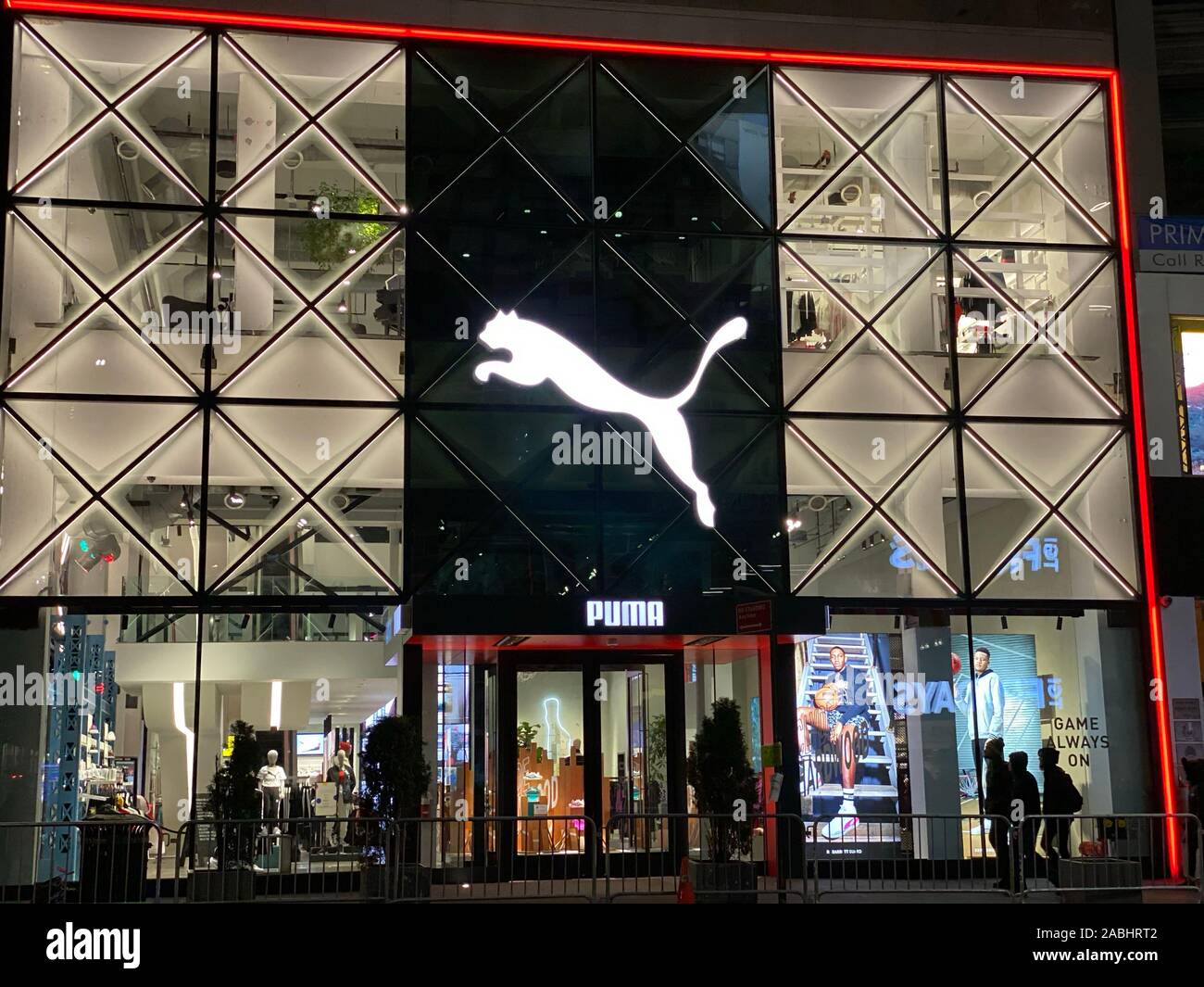 puma 5th avenue