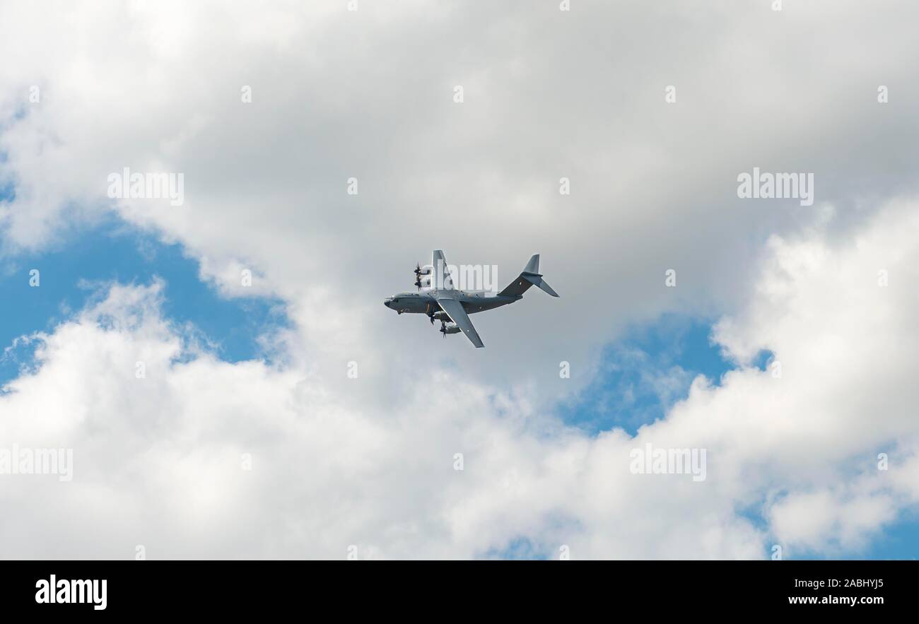 Military transport aircraft hi-res stock photography and images - Alamy